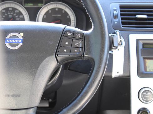 Used 2013 Volvo C70 T5 w/ Climate Pkg image 38