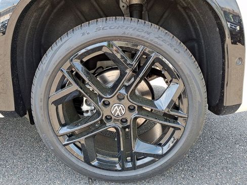 New 2026 Volkswagen Tiguan SE R-Line AWD/4WD image 5