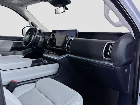 Certified 2025 Ford Expedition Max Platinum AWD/4WD image 32