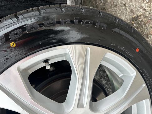 Used 2016 Cadillac SRX Performance w/ Driver Awareness Package image 18