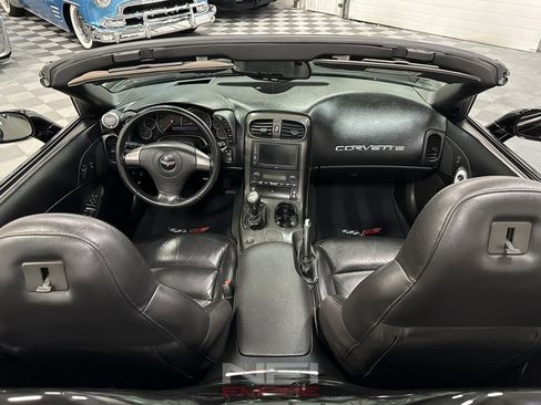 Used 2006 Chevrolet Corvette Convertible 2D w/ Preferred Equipment Group image 32