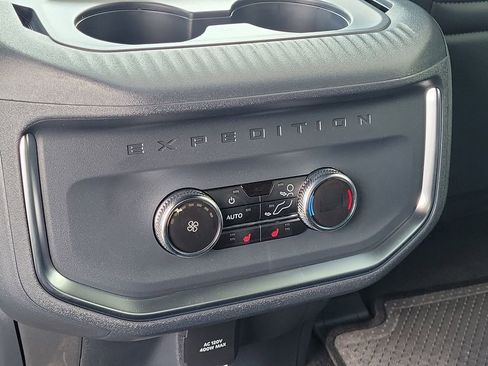 New 2026 Ford Expedition Platinum AWD/4WD image 19