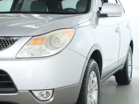 Used 2011 Hyundai Veracruz GLS image 3