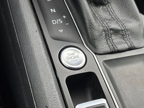 Used 2019 Volkswagen Atlas SE w/ Towing Package FWD image 24