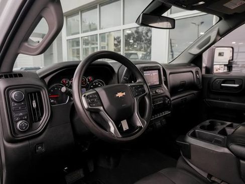 Used 2021 Chevrolet Silverado 2500 Custom w/ Custom Value Package AWD/4WD image 25