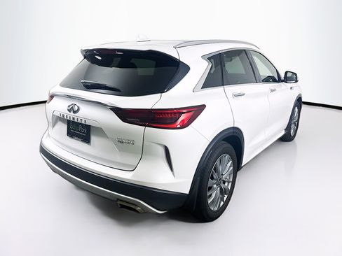 Used 2023 INFINITI QX50 Luxe FWD image 9