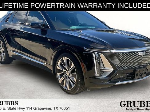 Used 2025 Cadillac Lyriq Luxury w/ LPO, Floor Liner Package AWD/4WD image 1