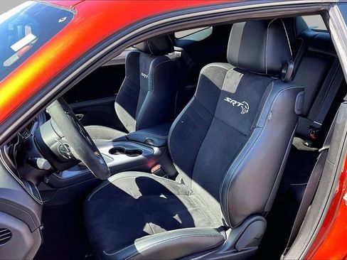 Used 2023 Dodge Challenger SRT Hellcat w/ Driver Convenience Group image 15