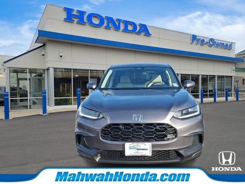 Used 2023 Honda HR-V LX image 2