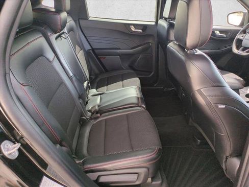 Used 2025 Ford Escape ST-Line AWD/4WD image 18