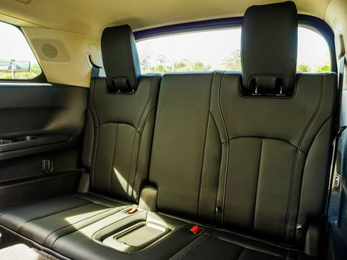 Certified 2023 INFINITI QX60 Pure AWD/4WD image 36