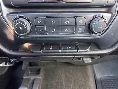 Used 2018 Chevrolet Silverado 1500 Custom w/ Custom Value Package image 26