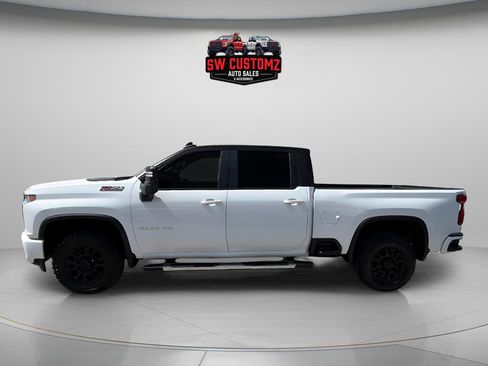Used 2023 Chevrolet Silverado 2500 LT w/ Convenience Package image 4