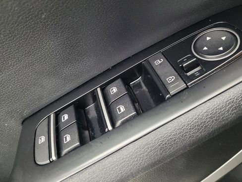 Used 2021 Kia Soul LX FWD image 27