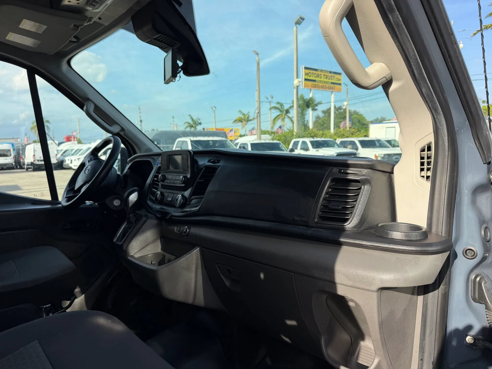 Used 2020 Ford Transit 250 148 High Roof Extended RWD image 17