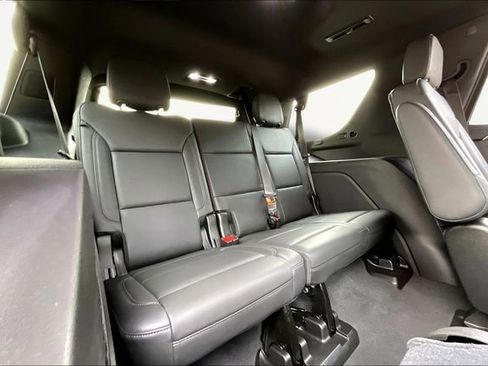 Used 2021 Chevrolet Tahoe Z71 w/ Luxury Package image 18