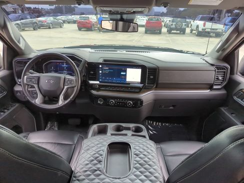 Used 2022 Chevrolet Silverado 1500 RST RWD image 21