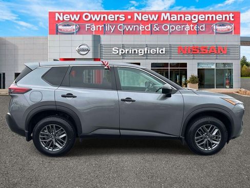 Used 2023 Nissan Rogue S AWD/4WD image 4