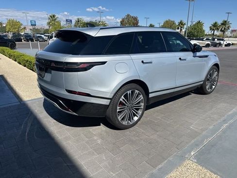 Used 2025 Land Rover Range Rover Velar Dynamic SE AWD/4WD image 5