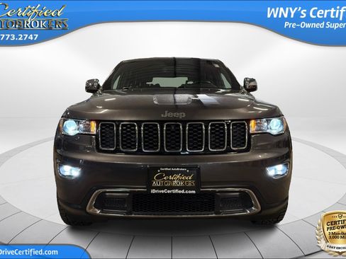 Used 2019 Jeep Grand Cherokee Limited AWD/4WD image 2