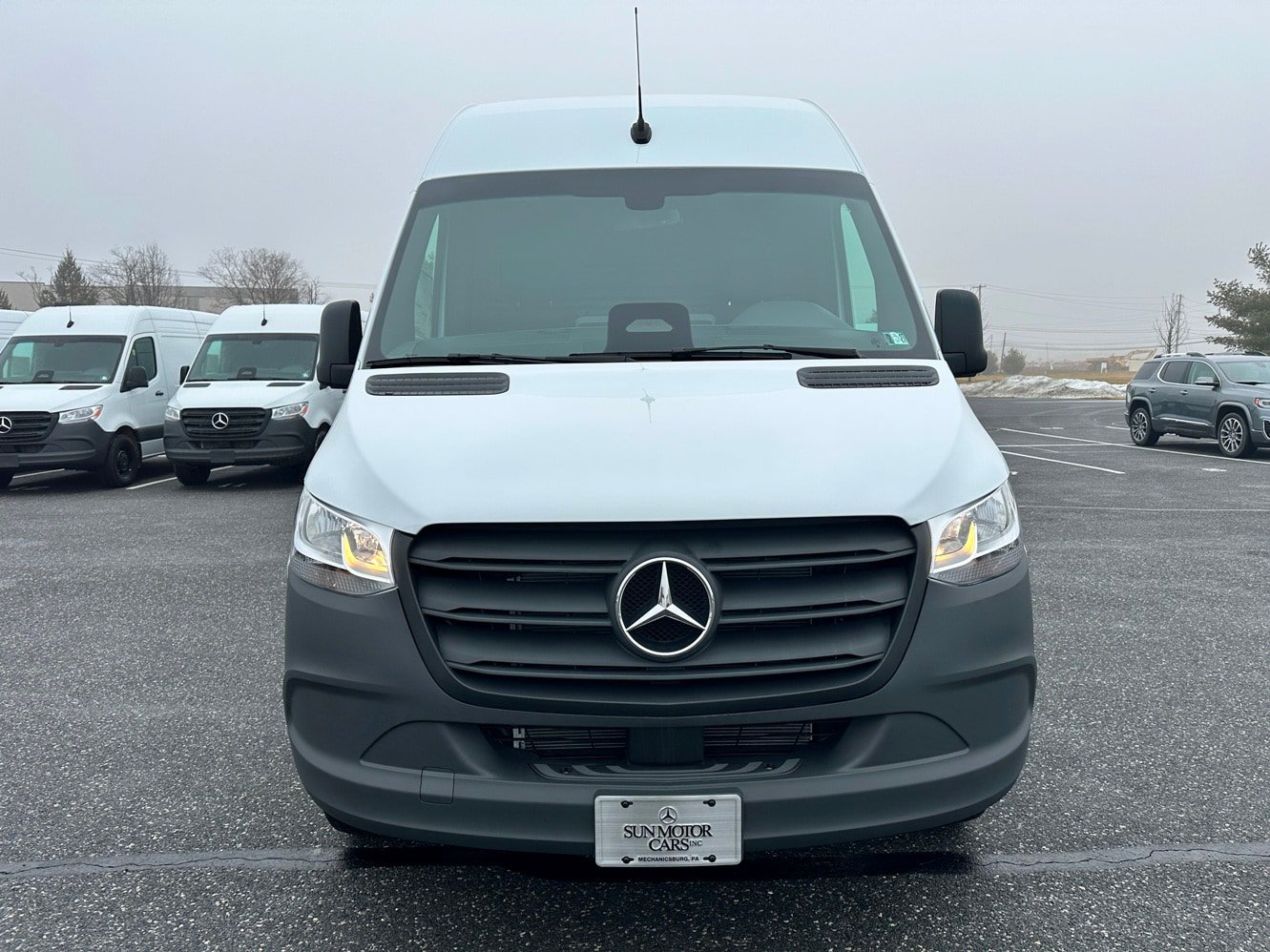 Used 2025 Mercedes-Benz Sprinter 2500 image 2