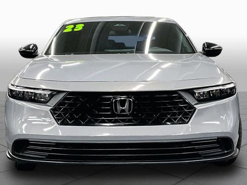 Used 2023 Honda Accord Sport image 3