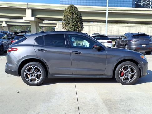 Used 2019 Alfa Romeo Stelvio Ti Sport w/ Quick Order Package 22S Sport image 5
