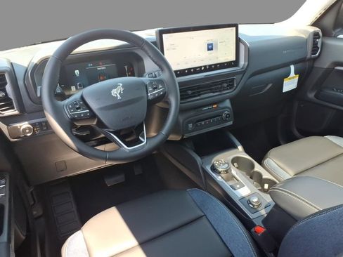 New 2026 Ford Bronco Sport Outer Banks w/ Outer Banks Tech Package+ AWD/4WD image 6