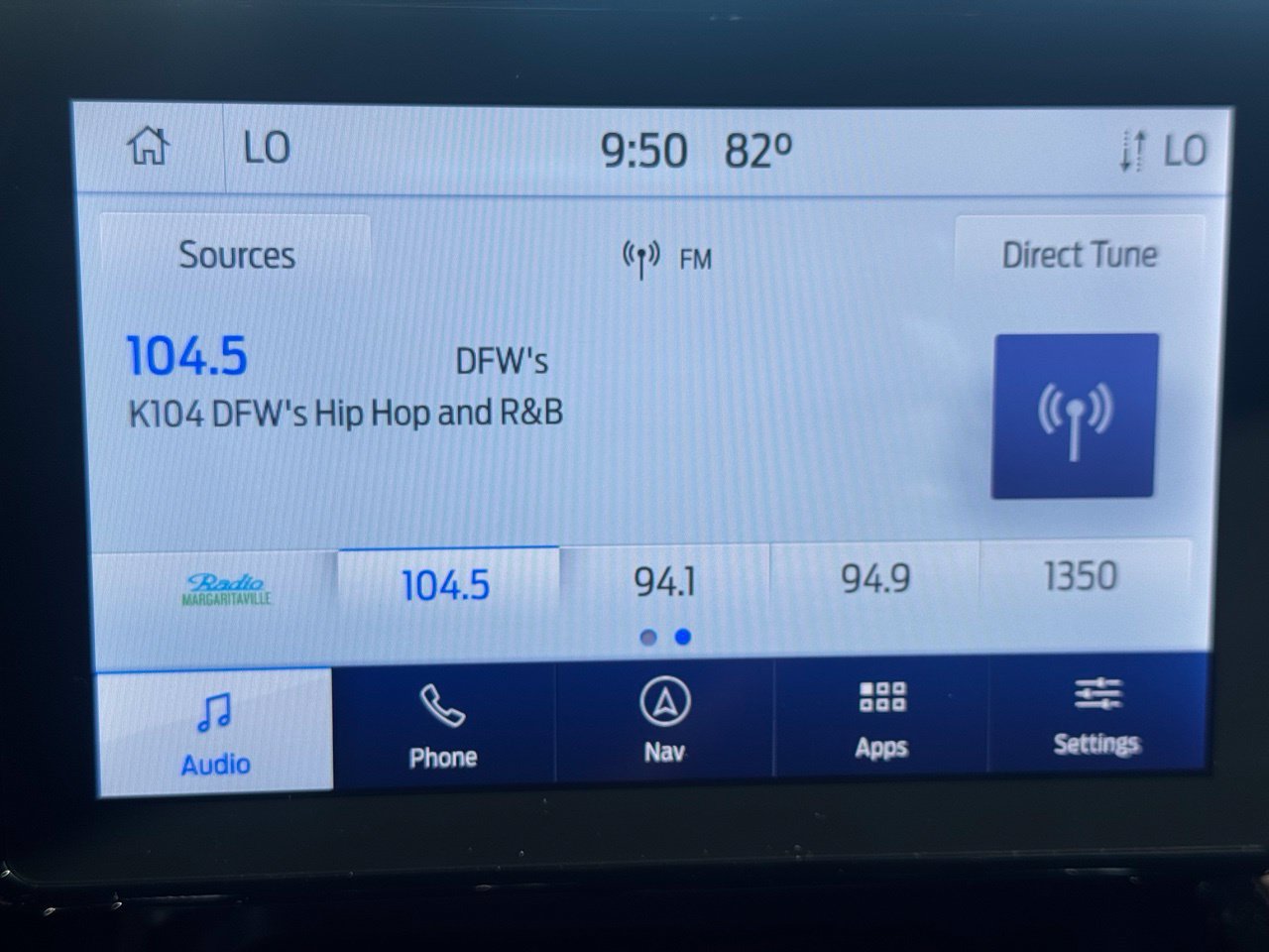 Used 2022 Ford Explorer Limited w/ Equipment Group 301A AWD/4WD image 9
