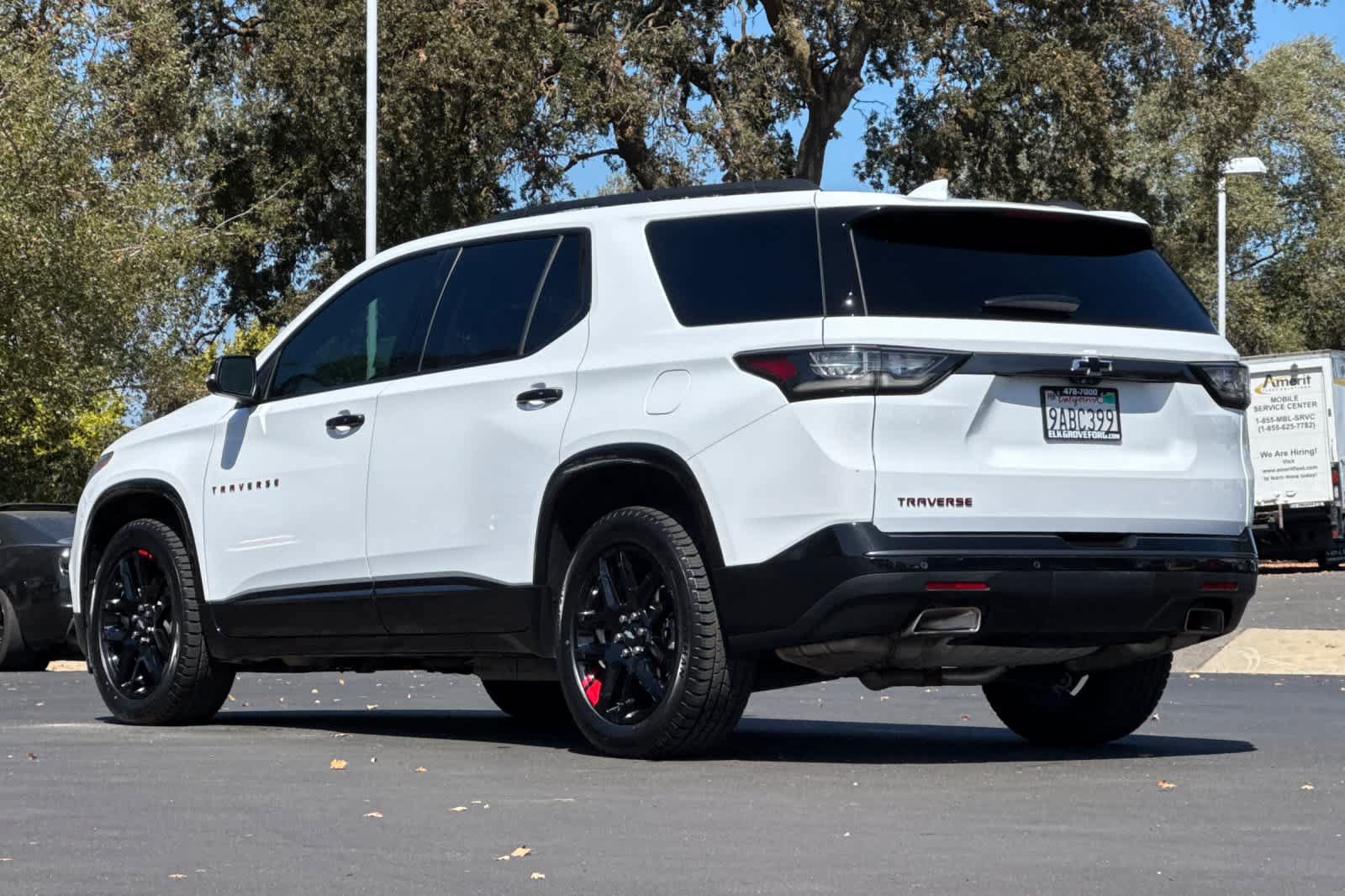 Used 2021 Chevrolet Traverse Premier w/ Redline Edition FWD image 6