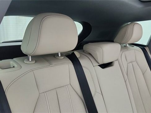 Used 2025 Audi Q6 e-tron Premium Plus w/ Premium Plus image 26