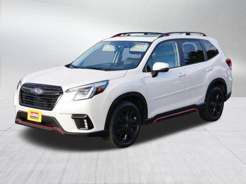 Used 2023 Subaru Forester Sport image 3