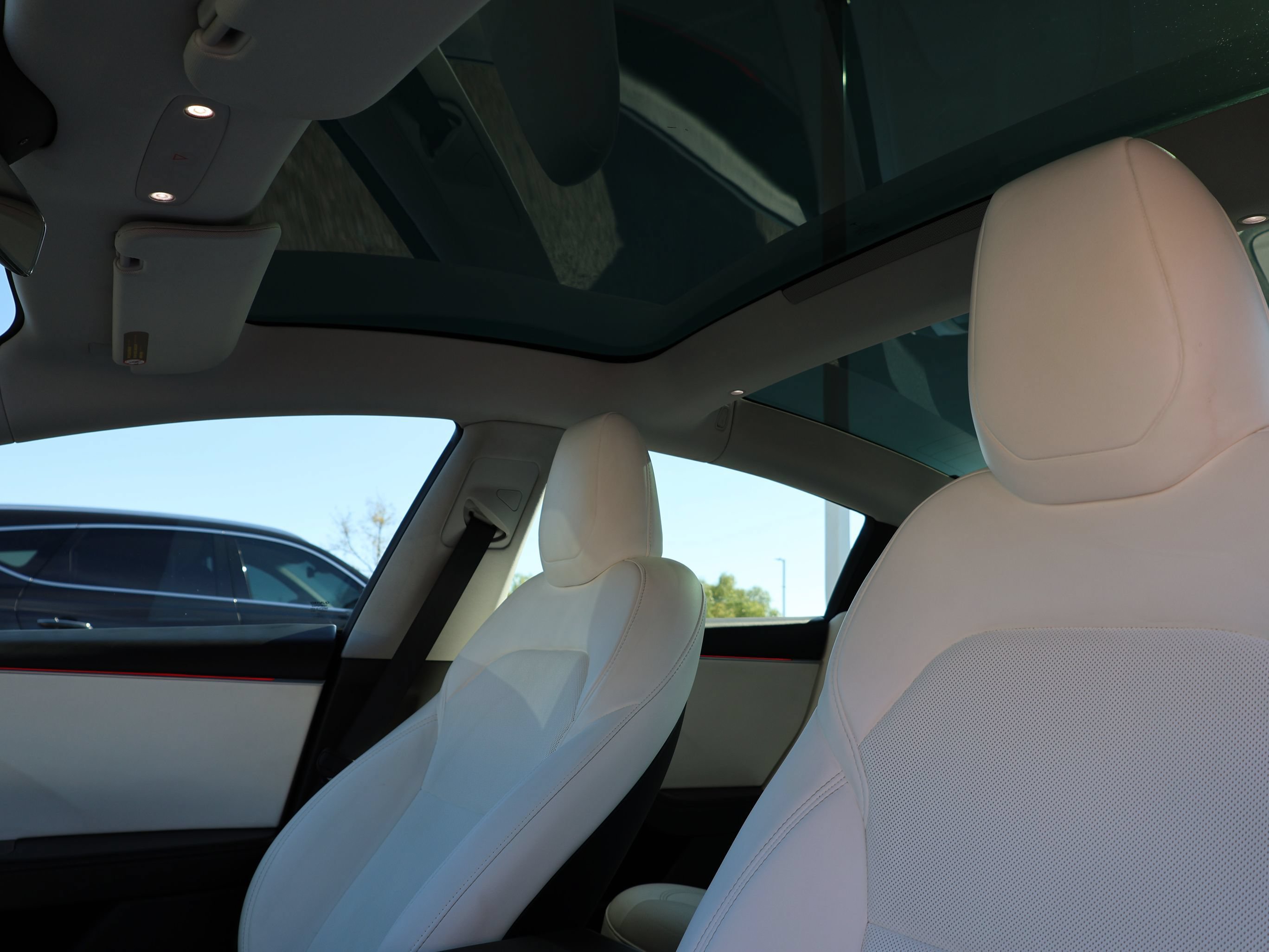 Used 2025 Tesla Model 3 Long Range RWD image 18