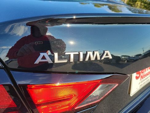 New 2025 Nissan Altima 2.5 S image 9