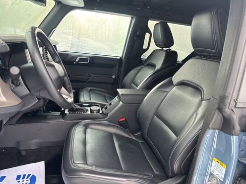 Used 2025 Ford Bronco Outer Banks image 15