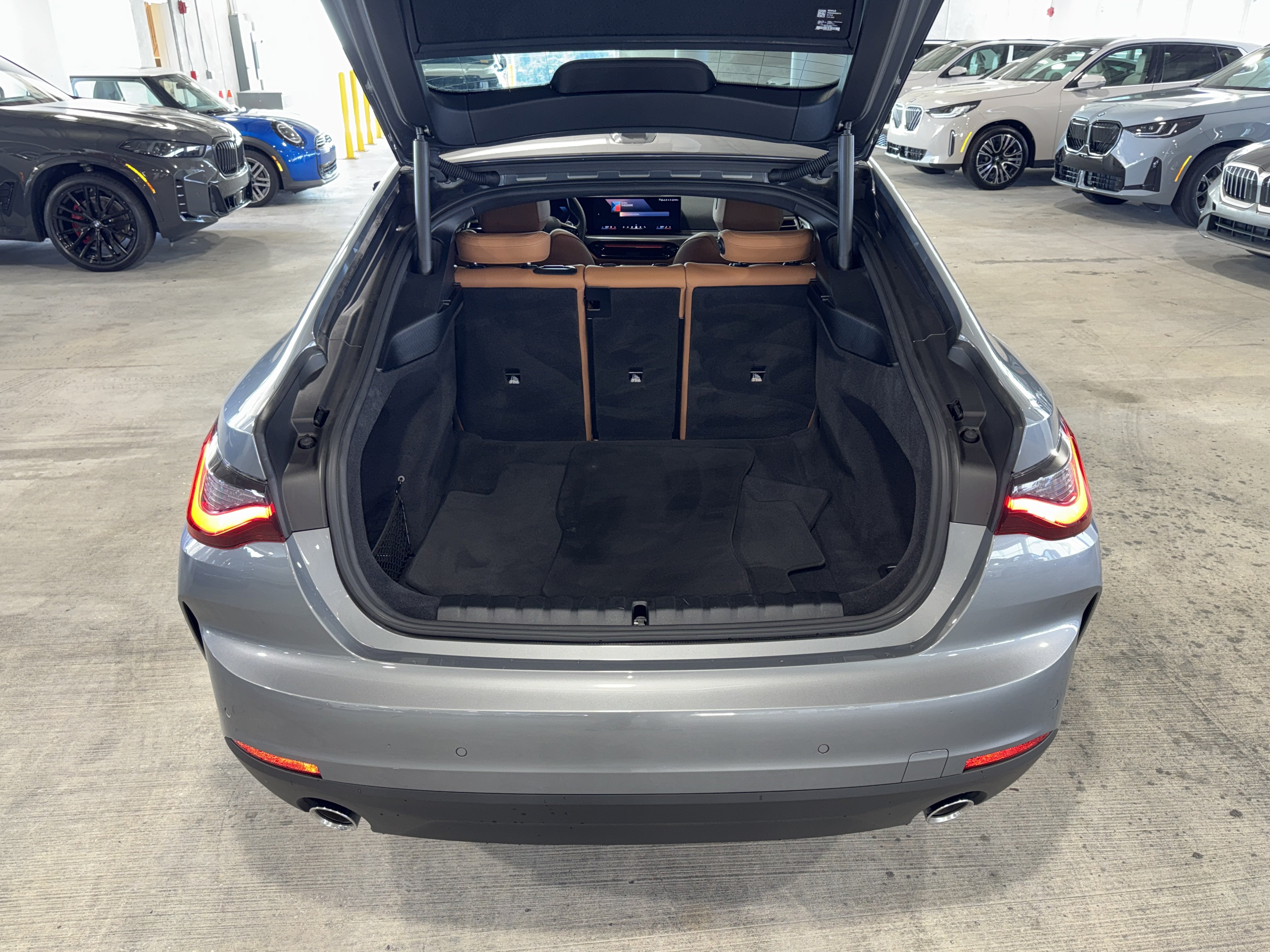 Used 2025 BMW 430i w/ Premium Package RWD image 13