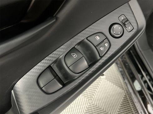 New 2025 Nissan Sentra S image 15