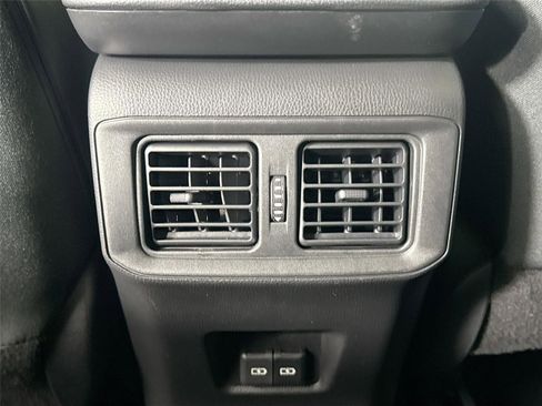 Used 2022 Toyota RAV4 XLE image 34