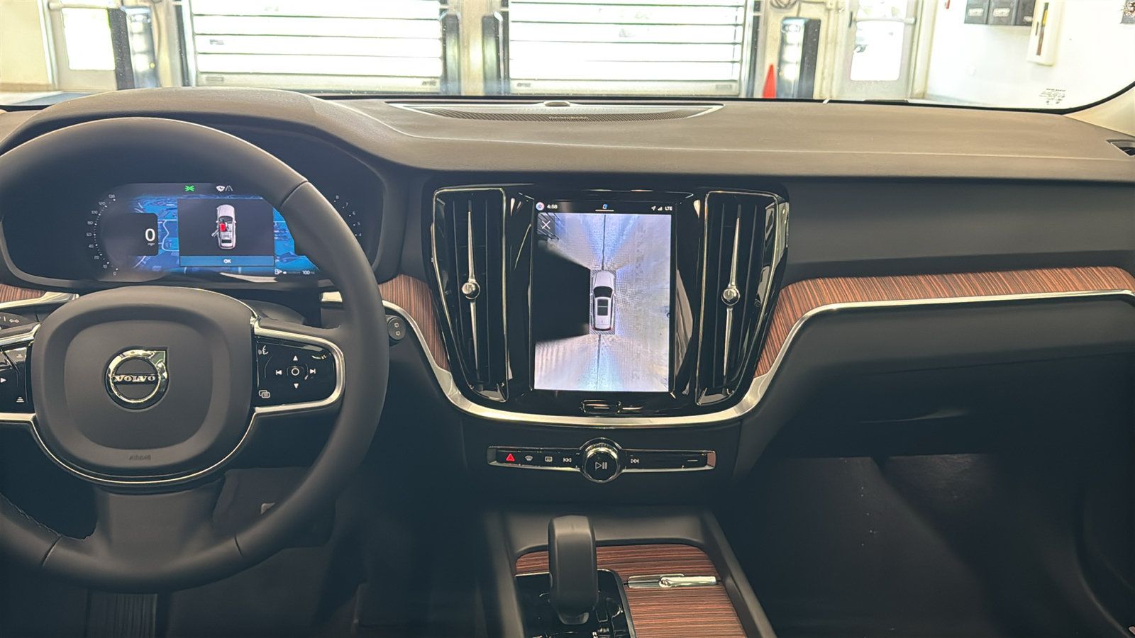 New 2026 Volvo V60 B5 Cross Country Plus w/ Protection Package Premier AWD/4WD image 11