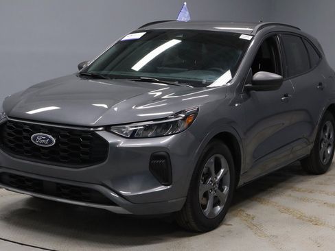 Certified 2023 Ford Escape ST-Line w/ Tech Pack #1 image 8