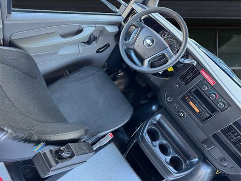Used 2015 Chevrolet Express 3500 w/ Shuttle Bus Package image 15