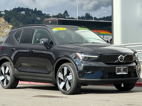 Certified 2023 Volvo XC40 Recharge Ultimate image 10