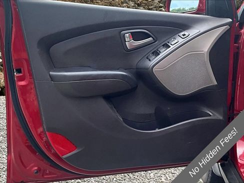 Used 2011 Hyundai Tucson GLS FWD image 17