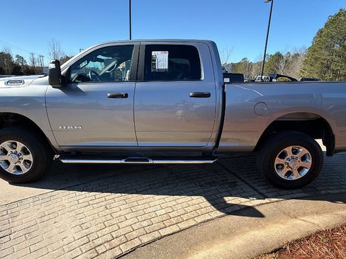 Used 2024 RAM 2500 Big Horn w/ Bed Utility Group image 11