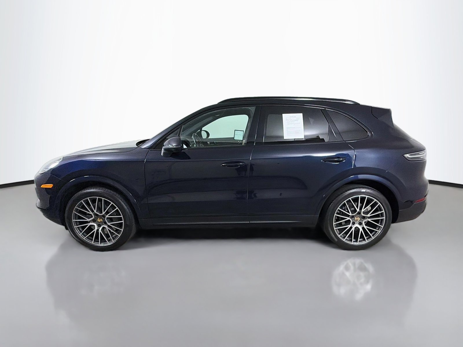 Used 2021 Porsche Cayenne S AWD/4WD image 2