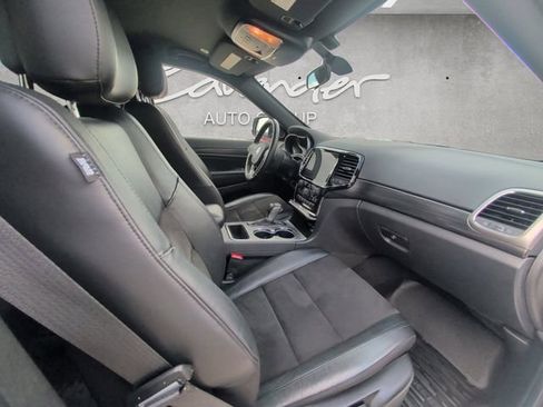 Used 2021 Jeep Grand Cherokee Laredo X image 24