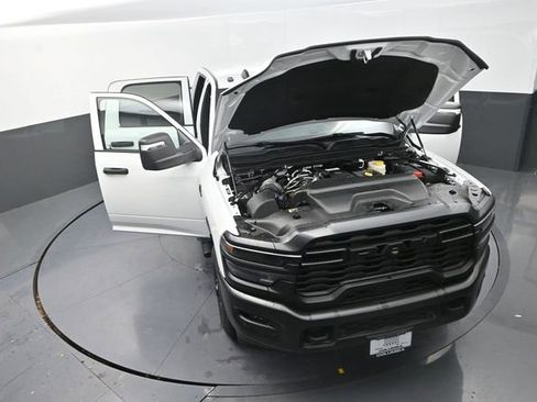 New 2026 RAM 2500 Tradesman AWD/4WD image 31