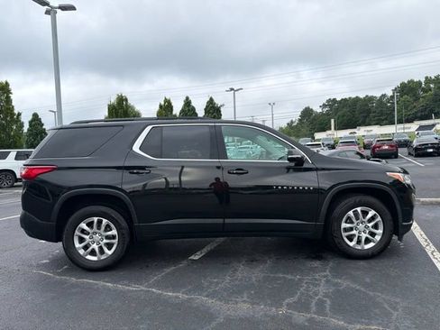 Used 2021 Chevrolet Traverse LT FWD image 5