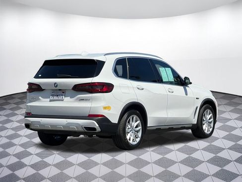 Used 2022 BMW X5 xDrive45e w/ Parking Assistance Package AWD/4WD image 7