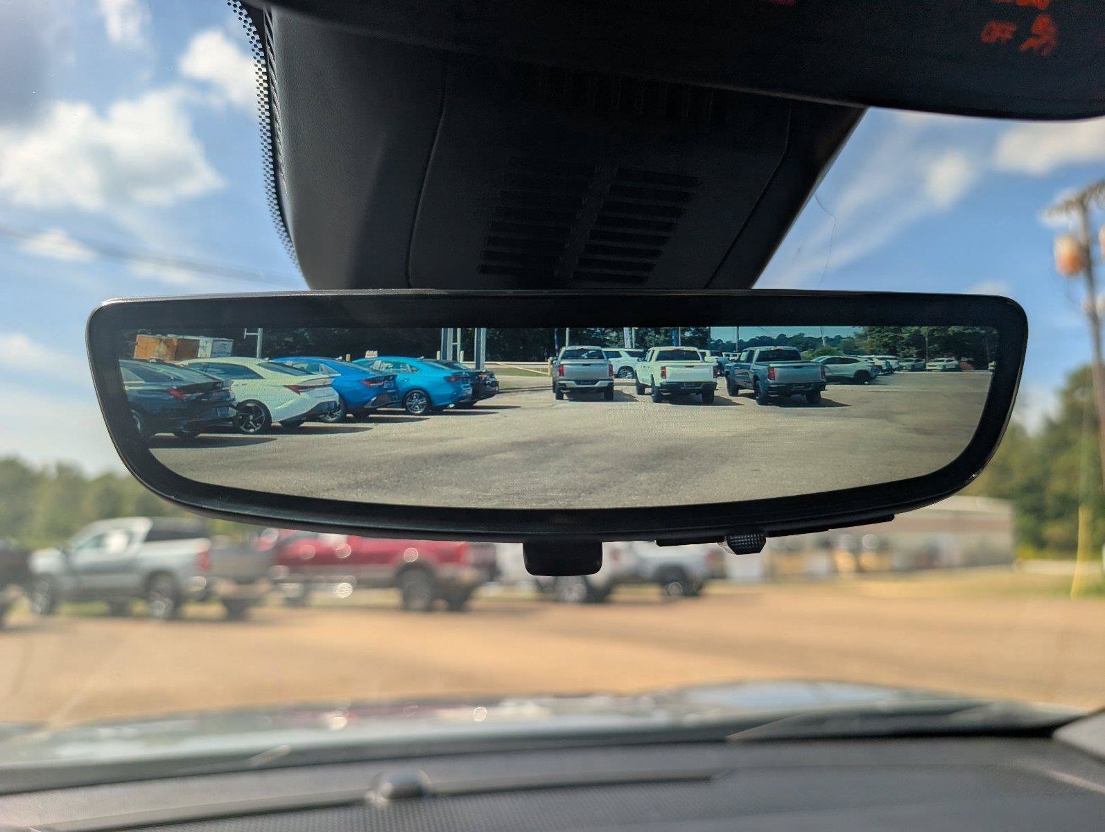 Used 2025 Chevrolet Equinox LT w/ Convenience Package II FWD image 18